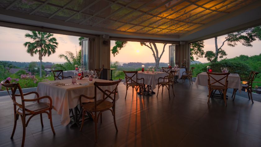 Plantation Club Restaurant 