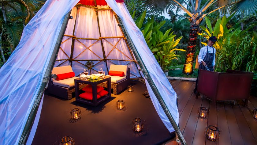 Romantic Bohemian Teepee Dining