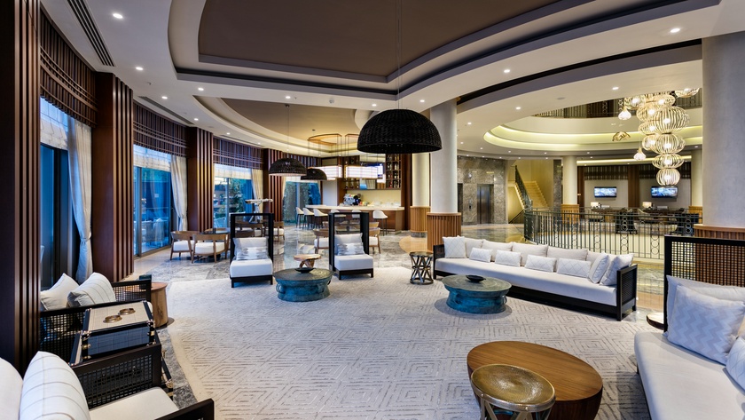 Luxurious Lobby