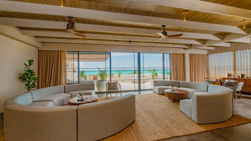 Inspira Master Suite Ocean Front