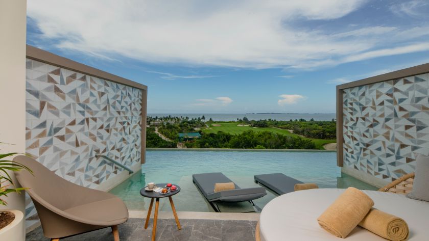 Inspira Junior Suite Ocean View Swim Out