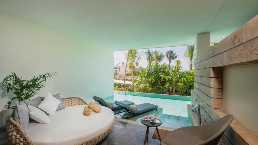 Swim Out Suite