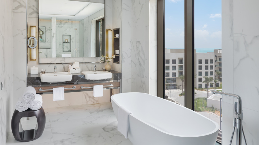 Executive Suite Bathroom