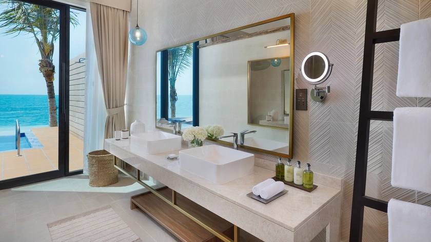 Anantara One Bed Sunset Beach Pool Villa Bathroom