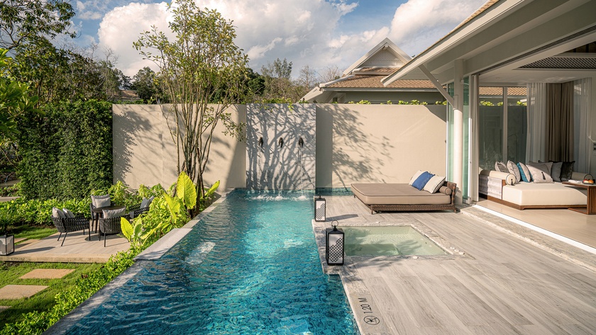 Beachfront Pool Villa Terrace