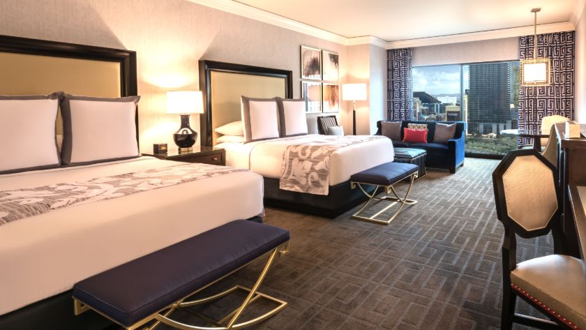 Augustus Premium Queen Room