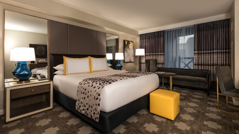 Julius Deluxe King Room