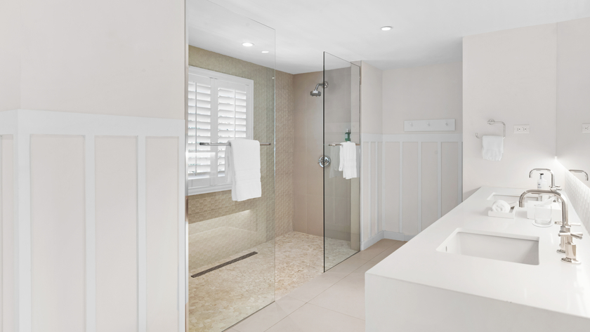 Deluxe Garden Suite Bathroom