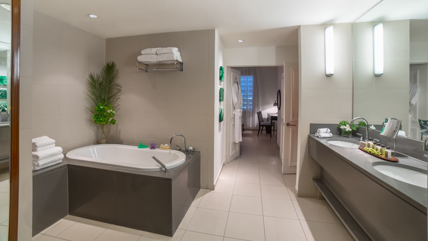 Beach Suite Bathroom