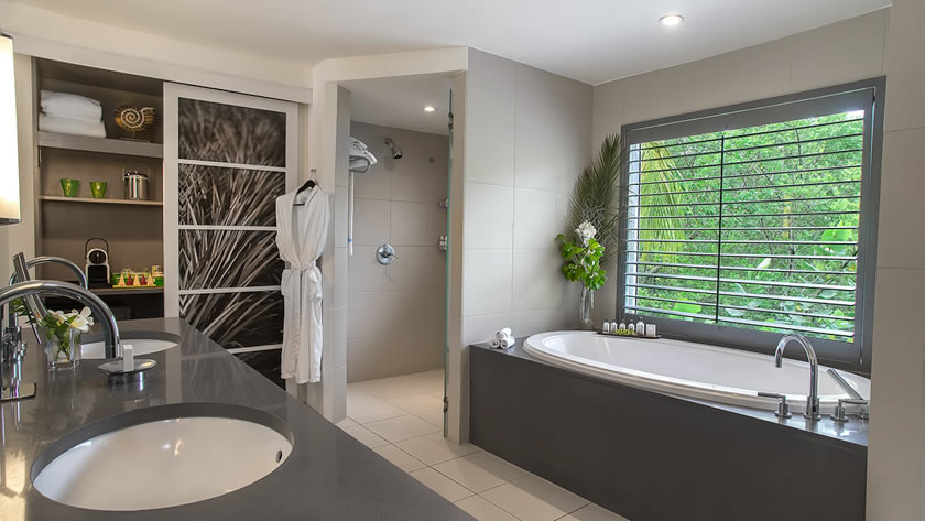 Garden Suite Bathroom 