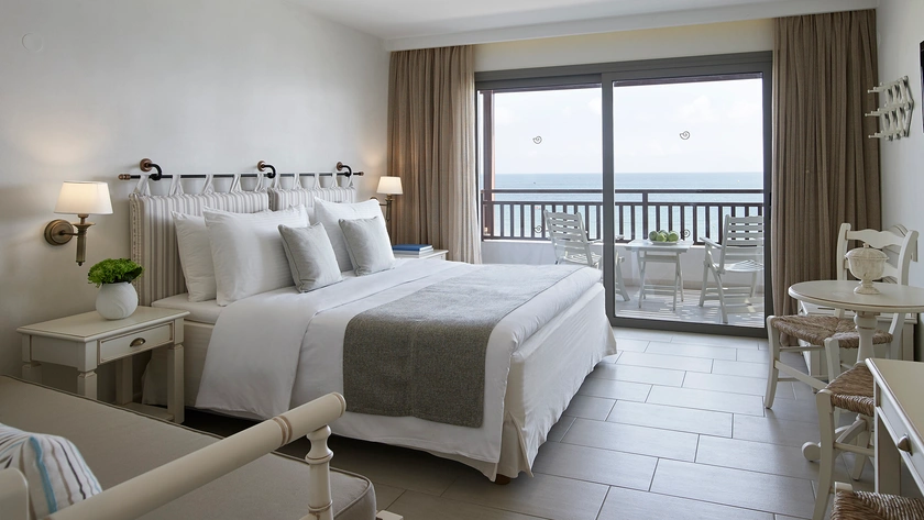 Deluxe Sea View Room