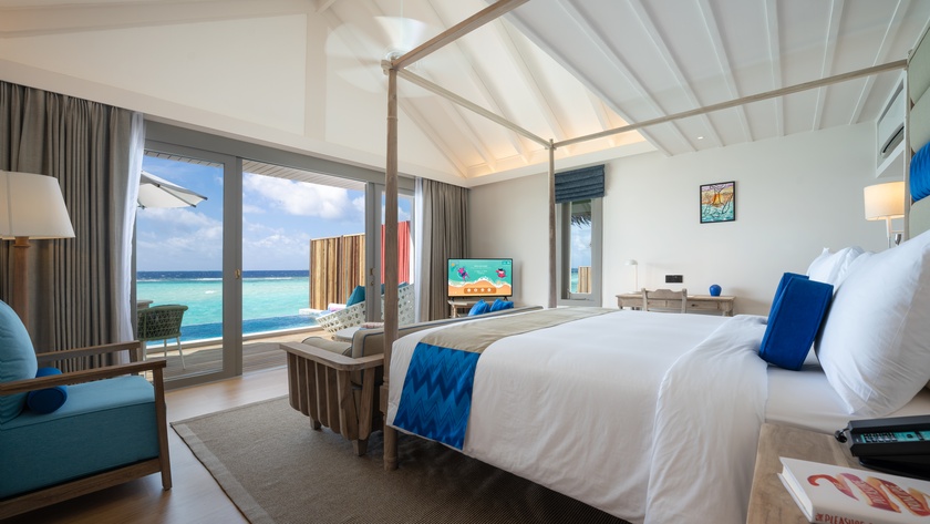 Lagoon Pool Villa Bedroom