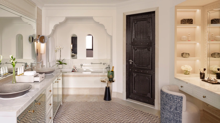 Palm House Garden Room Bathroom