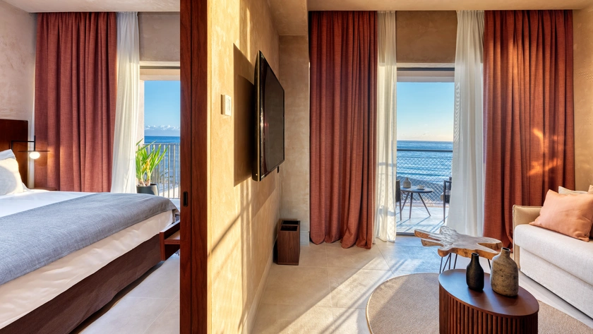 Sapphire Family Suite