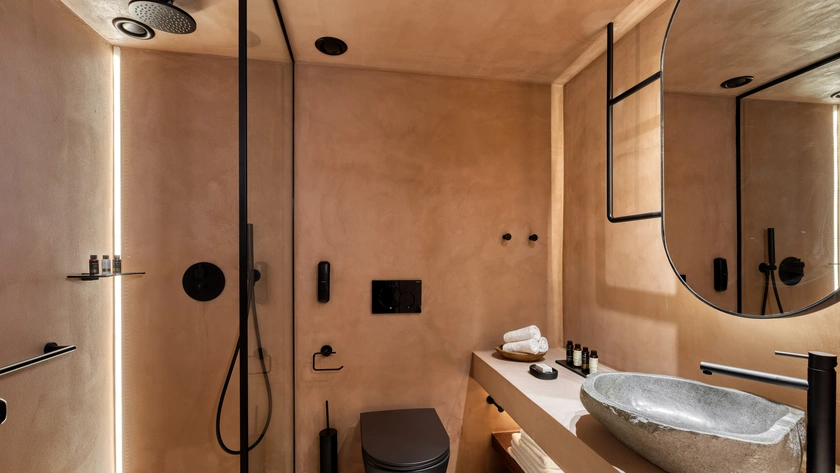 Sapphire Junior Suite Bathroom