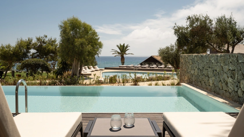 Sapphire Junior Suite with Swim Up Pool Terrace
