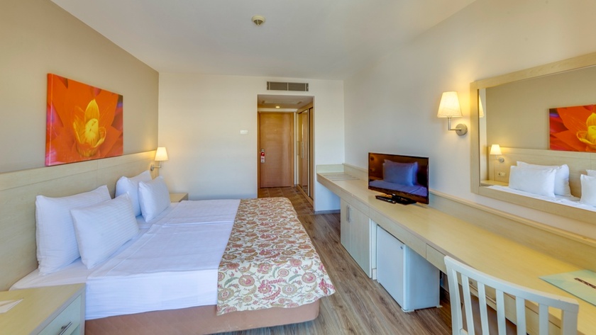 Promo Room