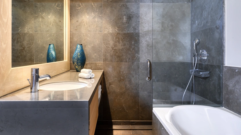 Inland Retreat Bathroom