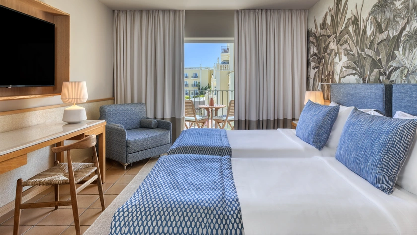 Tropical Family Retreat Twin Bedded Room