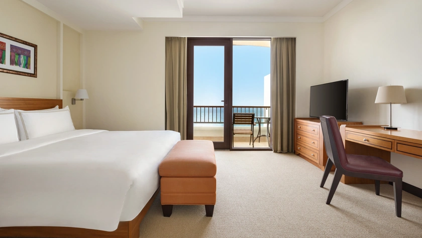 Deluxe One Bedroom Suite