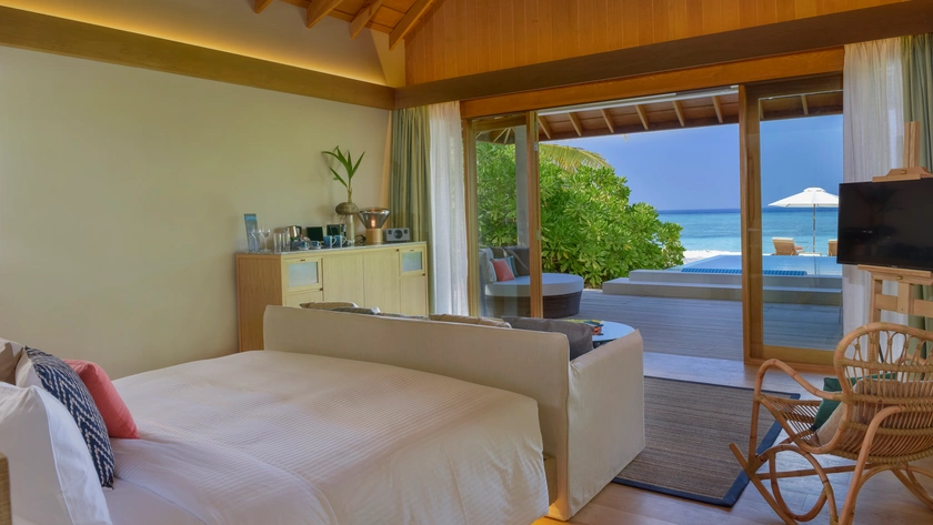 Family Beach Villa with Pool King Bedroom