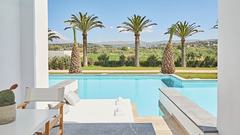 Swim Up White Room