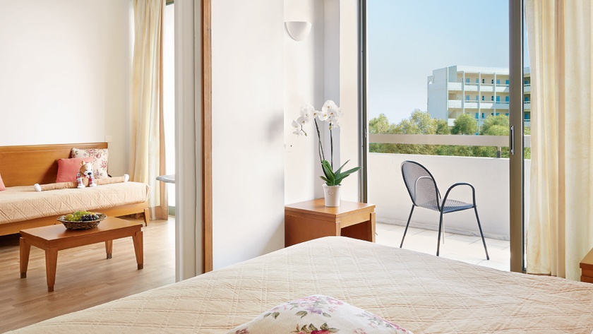 Family Guest Room Inland View
