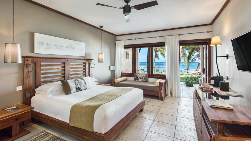 Deluxe Beachfront Room