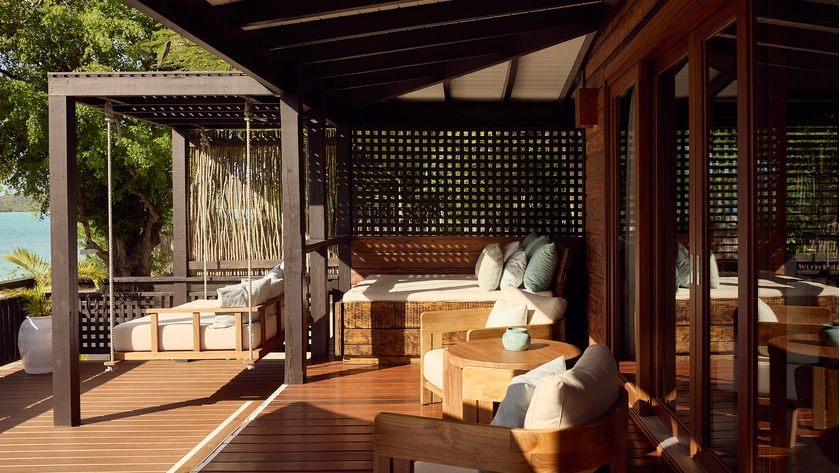 Beachfront Suite Terrace
