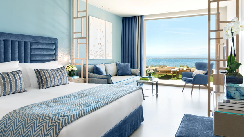 Deluxe Junior Suite Private Garden Sea View