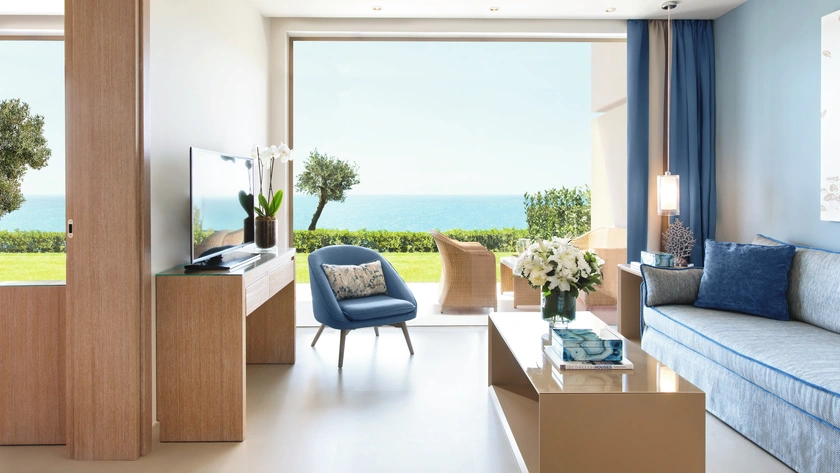 One Bed Family Suite Private Garden Sea View