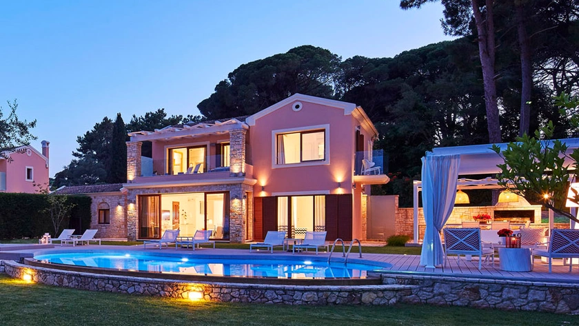 Deluxe Three Bedroom Villa Private Pool Beach Front