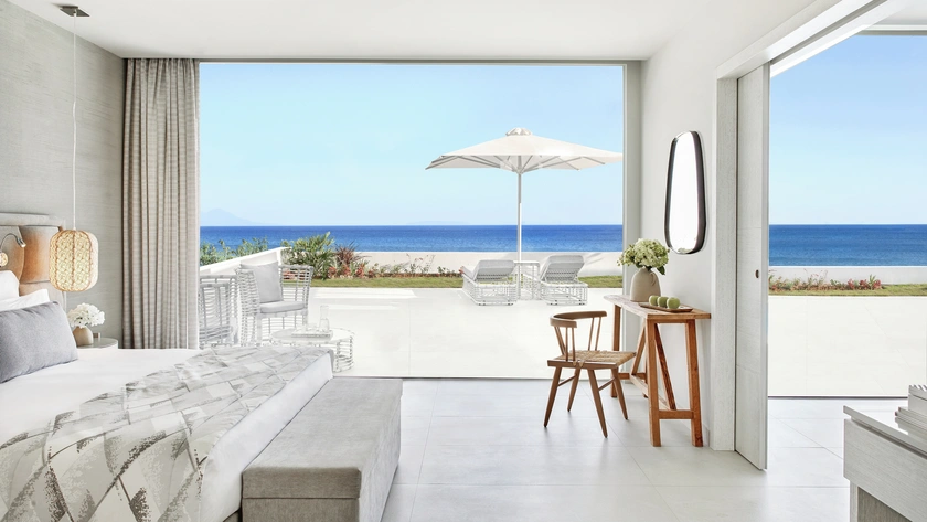 Deluxe One Bedroom Bungalow Suite Beach Front