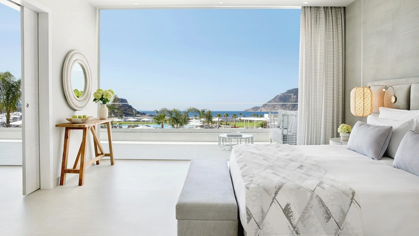 Deluxe One Bedroom Bungalow Suite Sea View