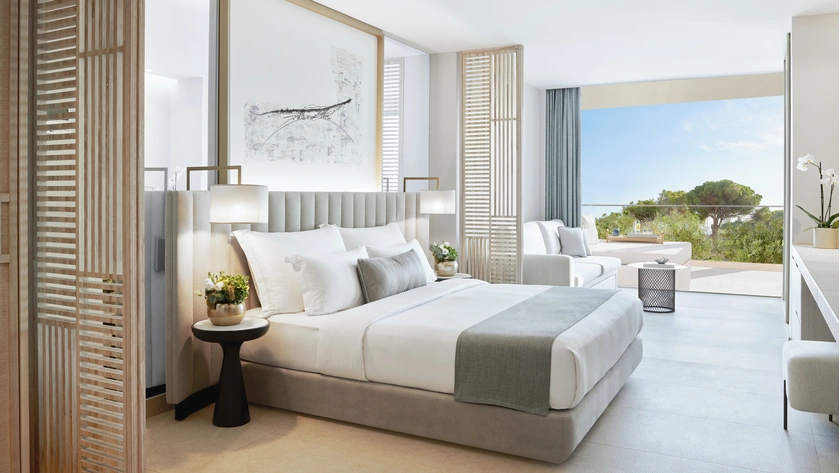 One Bedroom Suite Side Sea View
