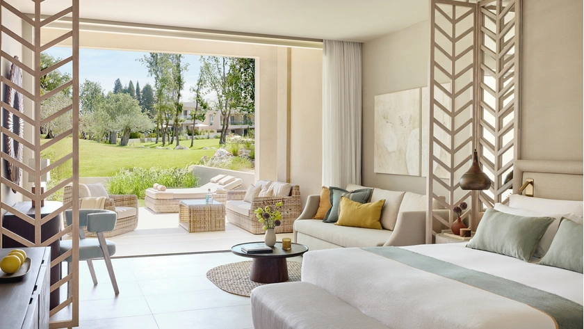 Deluxe Junior Suite Private Garden