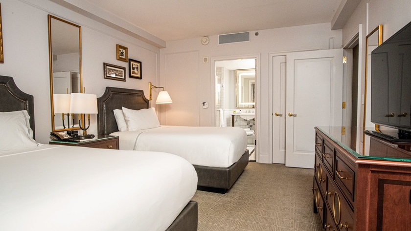 Double 1 Bed Suite Bedroom