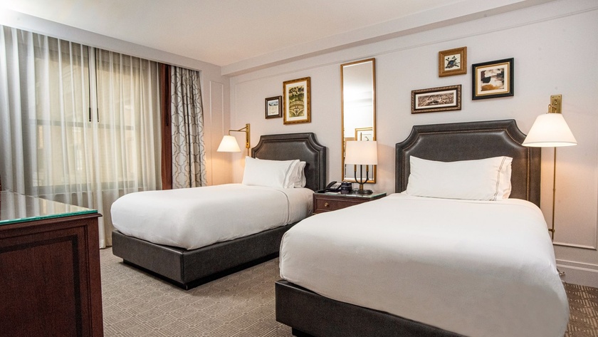 Double 1 Bedroom Suite Twin Beds