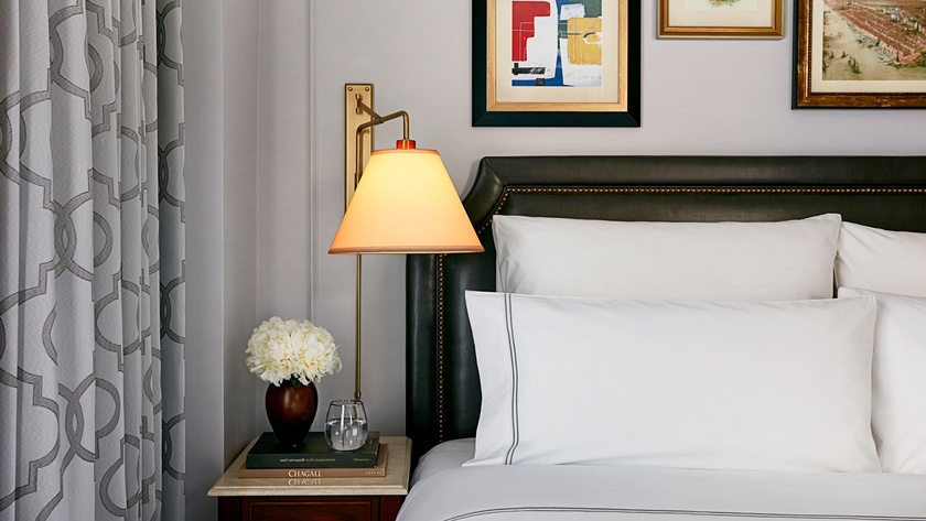 Double 1 Bed Suite Bed