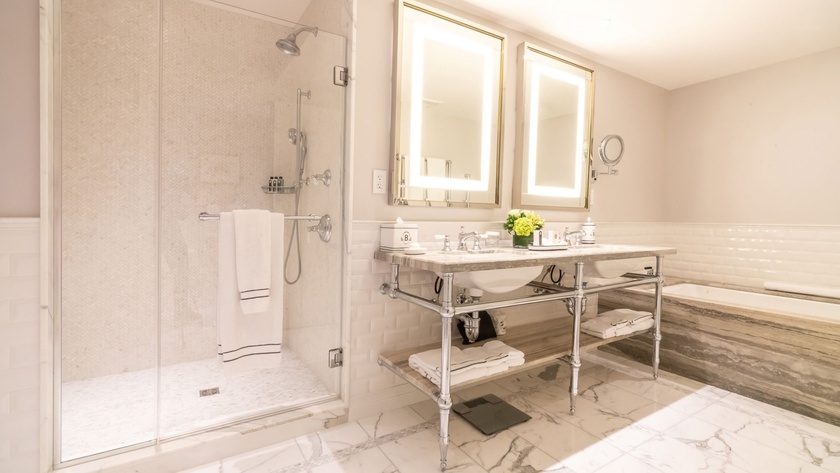 Lexington Suite Bathroom
