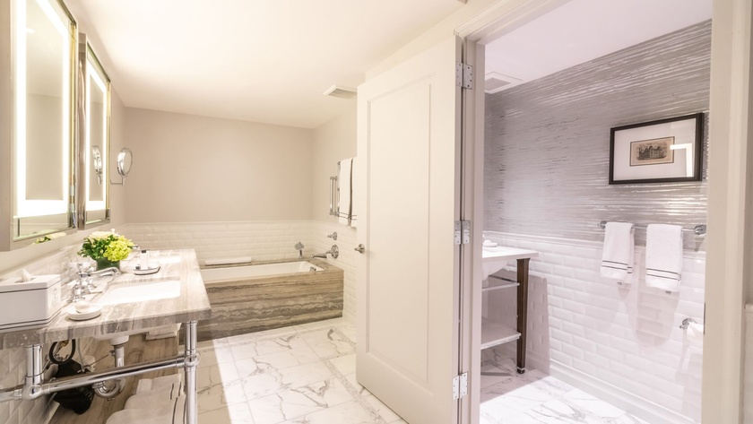 Park Suite Bathroom 2