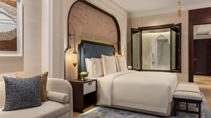 Deluxe Palm Room