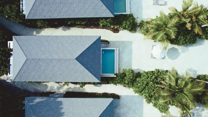 Dheru Beach Pool Villas