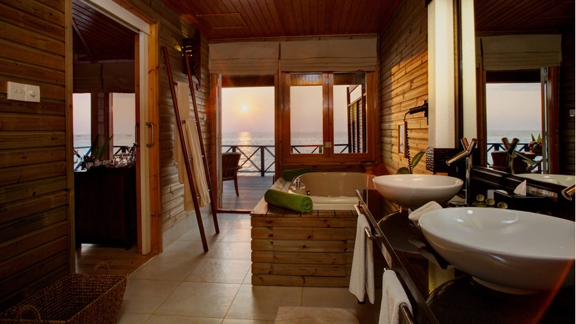 Jacuzzi Beach Villa Bathroom