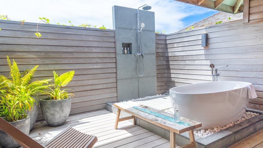 Lagoon Pool Villa Bathroom