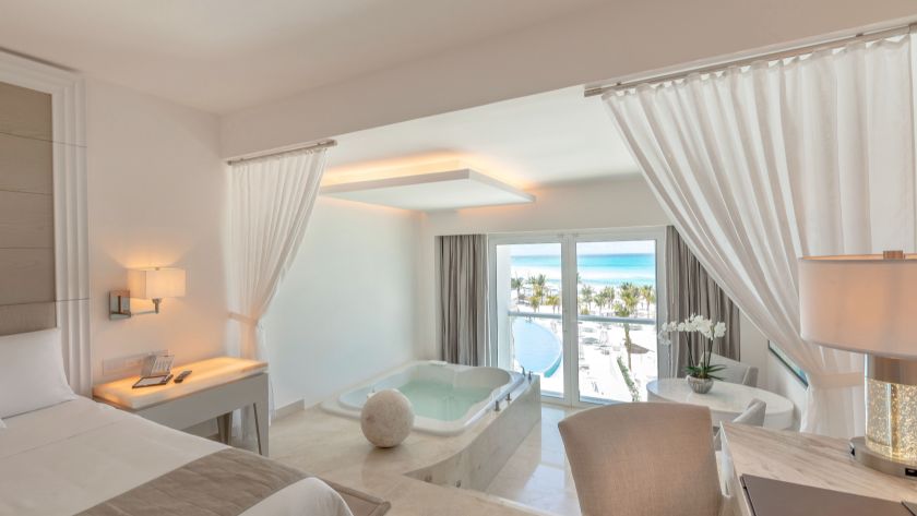 Royale Honeymoon Ocean Front