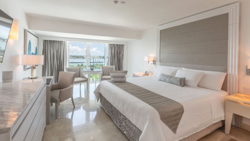 Royale Deluxe Lagoon View