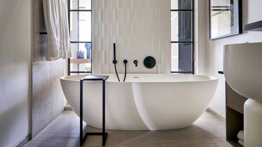 LUX Pool Residence Bathroom