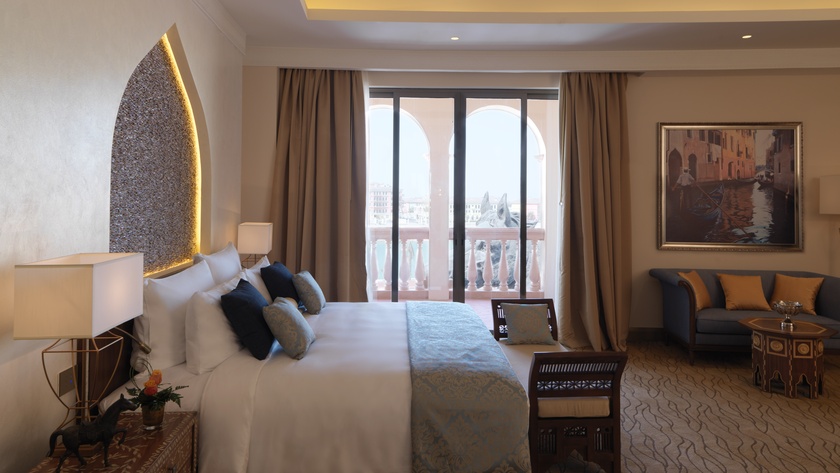 Deluxe Suite Bedroom