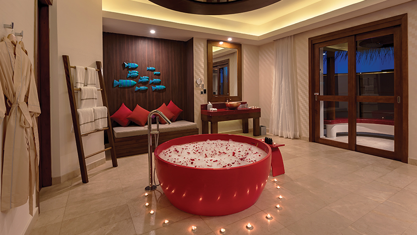 Honeymoon Water Suite Bathroom